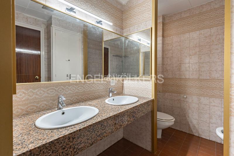 Foto 406ade41-497d-46b0-98bd-6215bde8cbc7. Alquiler apartamento luminoso piso con terraza, zona ajardinada y parking en Pedralbes en Barcelona