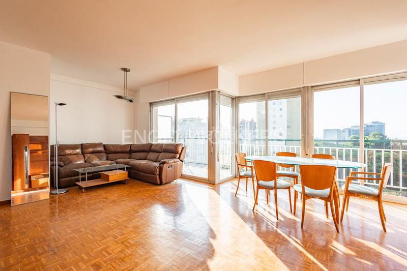 Foto d8ebc2ec-d1c8-4296-840f-9d21a34a73e2. Alquiler apartamento luminoso piso con terraza, zona ajardinada y parking en Pedralbes en Barcelona