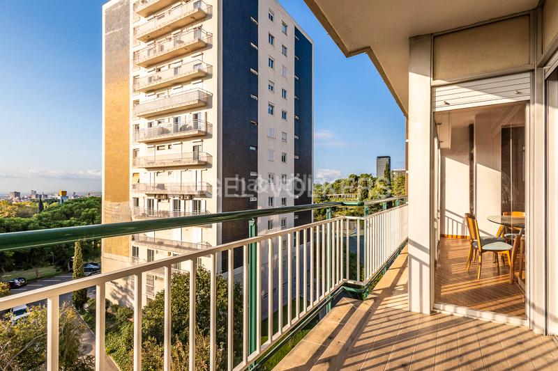 Foto ef66893b-ee87-451d-8667-58d171831c86. Alquiler apartamento luminoso piso con terraza, zona ajardinada y parking en Pedralbes en Barcelona