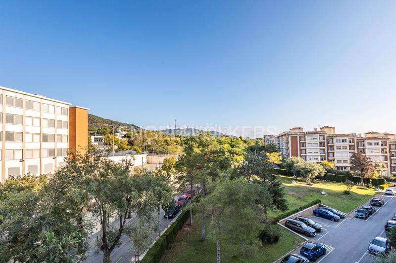 Foto 5fc9d6dd-1e68-47af-895e-2193ac5a0693. Location appartement avec chauffage parking dans Pedralbes Barcelona