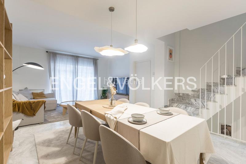 Foto 9c7b0f78-cf19-4641-89a9-9d4edd10263d. Affitto casa a schiera con riscaldamento parcheggio in Barcelona