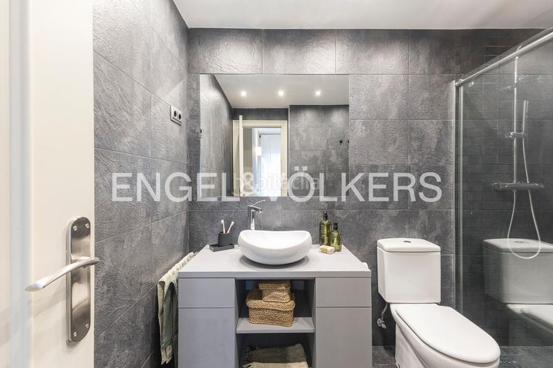 Foto 147016e0-fcc1-414b-90e1-649a8f857ec5. Alquiler casa adosada exclusiva vivienda de temporada en gràcia con terraza en Barcelona