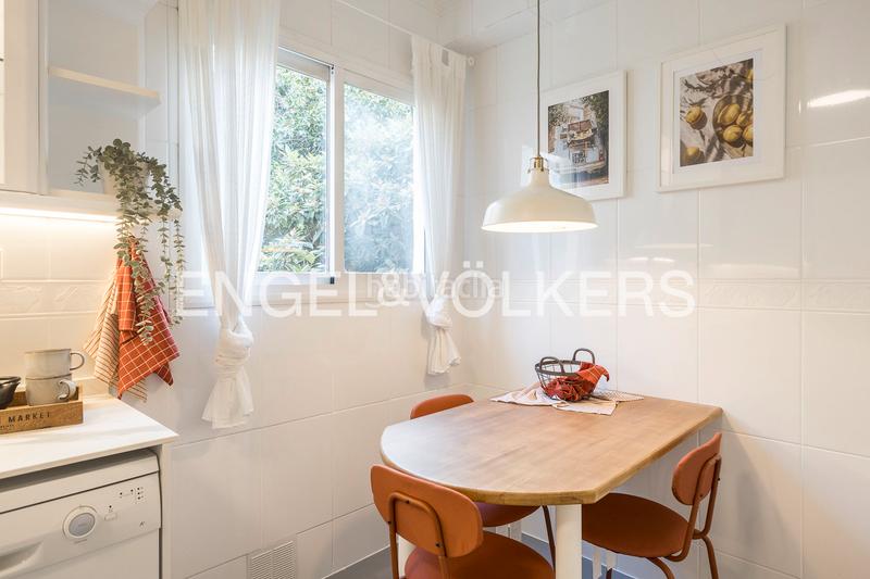 Foto 309ccf60-9318-4de7-b95b-305d8f0ad058. Alquiler casa adosada exclusiva vivienda de temporada en gràcia con terraza en Barcelona