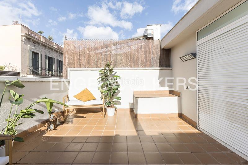 Foto 566ea717-0c6c-4512-8c2b-02cd9d005735. Alquiler casa adosada exclusiva vivienda de temporada en gràcia con terraza en Barcelona
