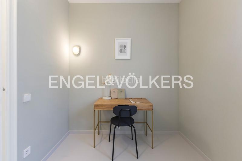 Foto 7317aec3-6d33-42d3-8494-fcf3ec1091a7. Alquiler casa adosada exclusiva vivienda de temporada en gràcia con terraza en Barcelona