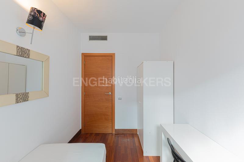 Foto 3bb93d56-e989-461a-8066-68ccb4904db6. Appartement avec chauffage parking dans Sagrada Família Barcelona