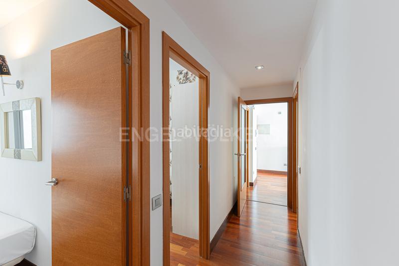 Foto 5cd1e972-1b8a-414d-afd1-dc699f730fc7. Appartement avec chauffage parking dans Sagrada Família Barcelona