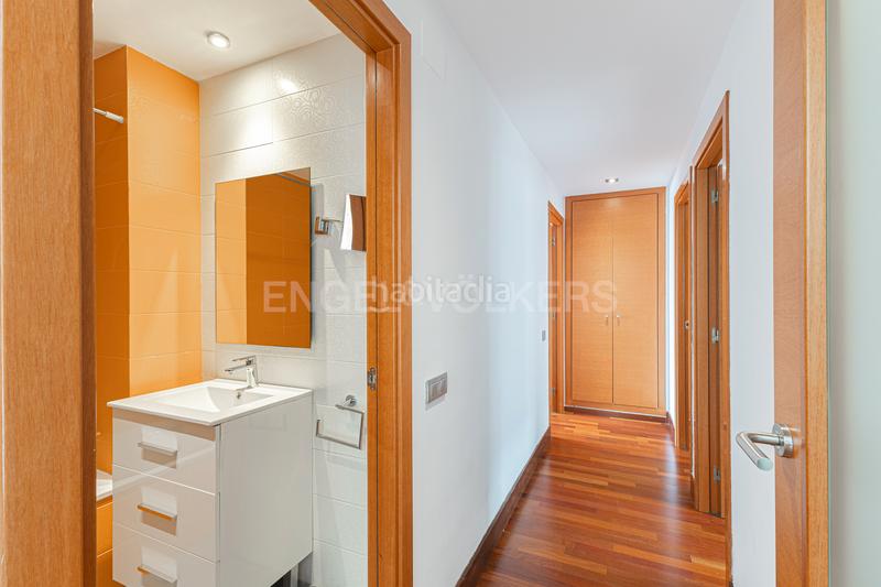 Foto cebd3faa-5b77-40fa-818a-2622562dc68b. Appartement avec chauffage parking dans Sagrada Família Barcelona