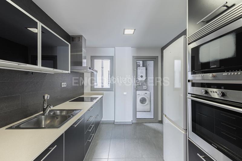 Foto f58f53b5-b28b-4edc-ae79-8a9cdc550a86. Appartement avec chauffage parking dans Sagrada Família Barcelona