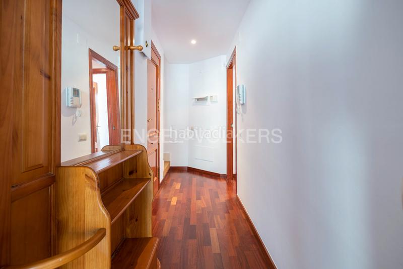 Foto 95d20801-e0b1-4132-abcd-439e4c2a506d. Affitto piccolo appartamento con riscaldamento parcheggio piscina in Sant Cugat del Vallès