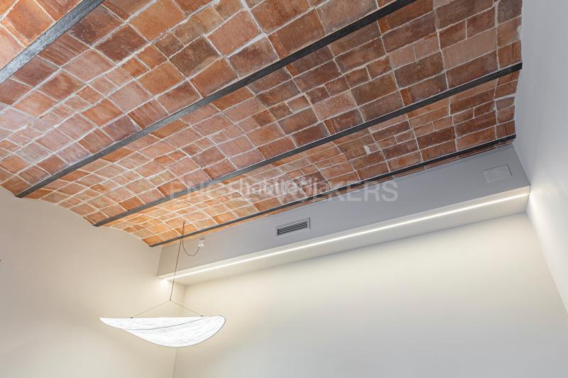 Foto 5be7b42b-4f77-4190-81cb-1de9337e9a18. Appartement mit heizung in Sant Antoni Barcelona