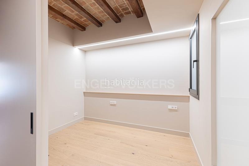 Foto b410f869-b273-4dd7-9a90-588004b4861a. Appartement mit heizung in Sant Antoni Barcelona