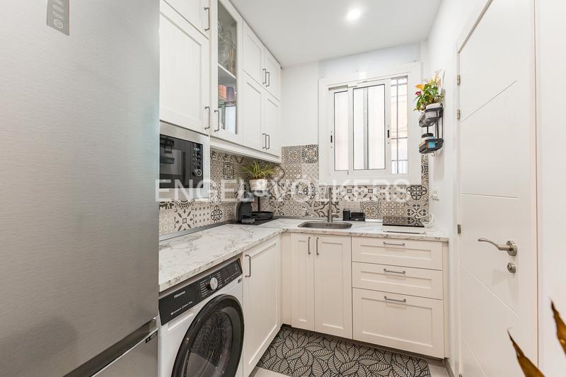 Foto 550a2ee5-a44d-4a8d-8855-c1fa8c14ecde. Apartament amb calefacció a Barceloneta Barcelona