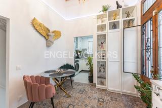 Appartement in Barceloneta. Piso reformado y amueblado cerca del mar