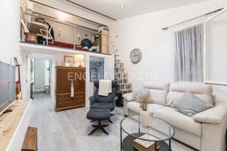 Apartamento en Vila de Gràcia. Vivienda y negocio en ubicación privilegiada junto a paseo de gr