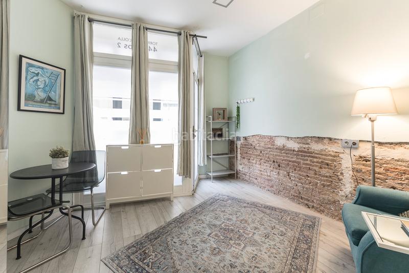 Foto 0b4ccc2f-b7a1-49aa-8772-9e727bcce2e1. Piccolo appartamento con riscaldamento in Vila de Gràcia Barcelona