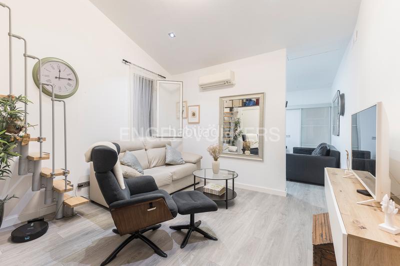 Foto 1bf819a4-96c9-4088-82ec-e30040e2b89b. Piccolo appartamento con riscaldamento in Vila de Gràcia Barcelona