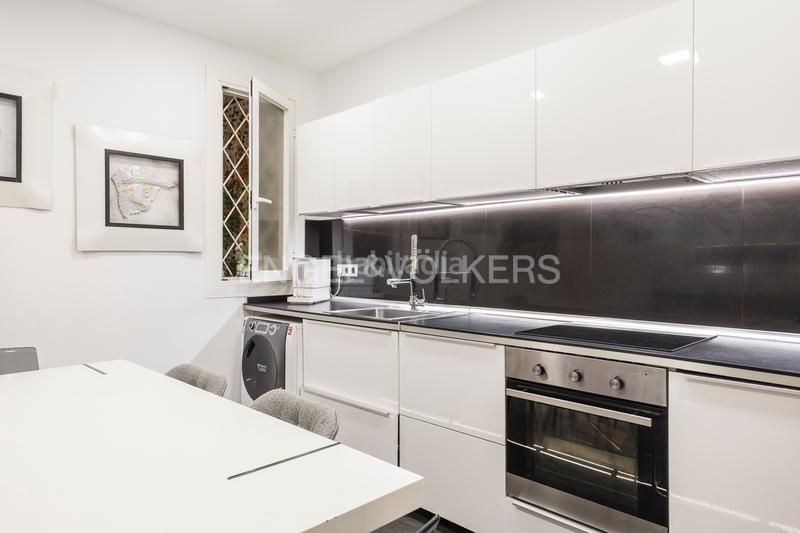 Foto f05725ec-b515-4e7b-84b8-92c70c0d6eba. Piccolo appartamento con riscaldamento in Vila de Gràcia Barcelona