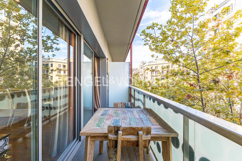 Foto a0124ff9-fd41-4051-817a-3e970b4c39f3. Appartement avec chauffage parking dans Sagrada Família Barcelona
