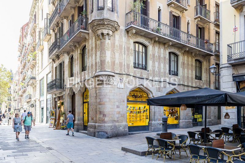 Foto 08060393-d7de-4853-ab8f-8ca1049d1179. Pis amb calefacció a St. Pere - Sta. Caterina - El Born Barcelona