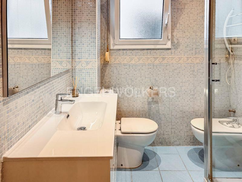 Foto 67ca8aa5-9280-47d5-b23e-cb9d48ee49ed. Alquiler apartamento luminoso y espacioso piso completamente equipado en eixample dreta en Barcelona