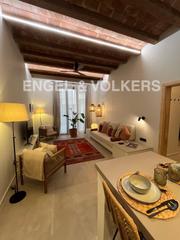 Rent Apartment in Dreta de l´Eixample. Piso con encanto totalmente renovado para estrenar en el centro