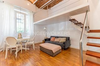 Apartment in Sant Gervasi - Bonanova. Acogedor loft dúplex en la calle folgueroles
