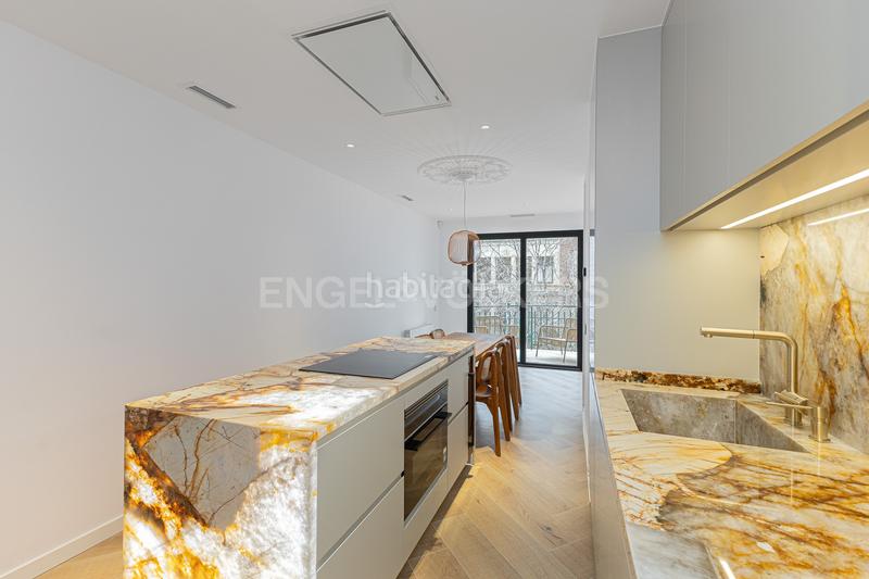 Foto 006e96a0-c9ce-4277-9e60-233f21cf7b94. Alquiler apartamento piso de lujo temporal en la esquerra del eixample en Barcelona