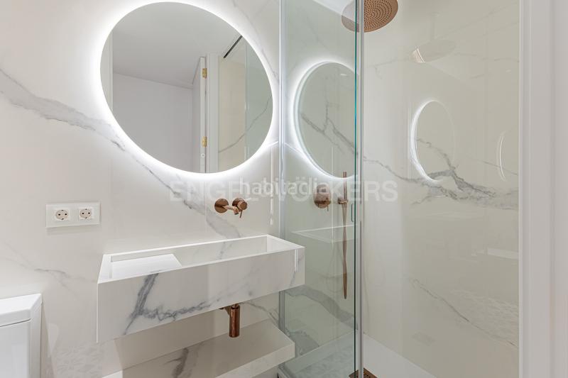 Foto 218b2dcd-ded3-4a28-bff1-dbfd8e099fcb. Alquiler apartamento piso de lujo temporal en la esquerra del eixample en Barcelona