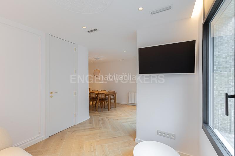 Foto 2f58ddb1-eb82-4481-b7d5-481d14560970. Alquiler apartamento piso de lujo temporal en la esquerra del eixample en Barcelona