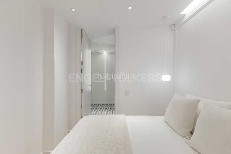 Foto 38fff49d-772a-4542-ac56-ab9d02ee5b1b. Alquiler apartamento piso de lujo temporal en la esquerra del eixample en Barcelona