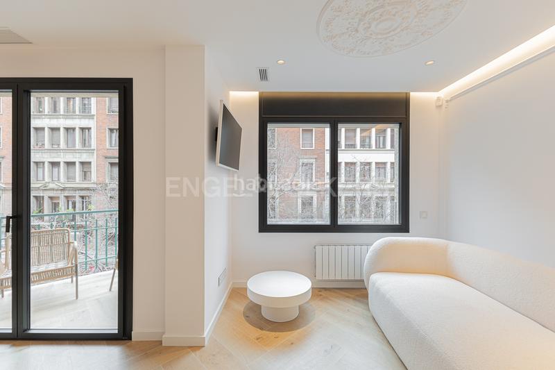 Foto 46d0083d-f4a0-4f44-aa0e-4190196f3871. Alquiler apartamento piso de lujo temporal en la esquerra del eixample en Barcelona