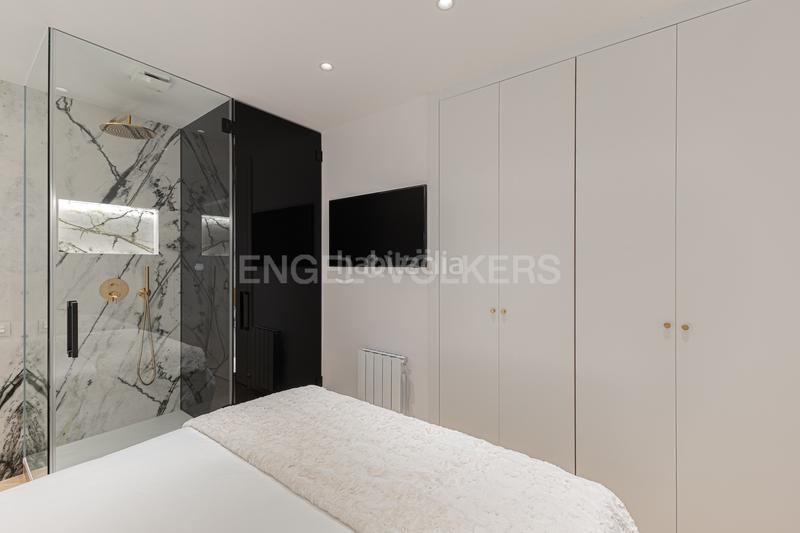 Foto 9d1a5f8e-2e77-49f3-a69a-532406639b92. Alquiler apartamento piso de lujo temporal en la esquerra del eixample en Barcelona