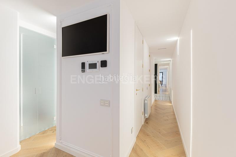 Foto ffa8a0e7-a86e-47d4-ac41-fd612f726899. Alquiler apartamento piso de lujo temporal en la esquerra del eixample en Barcelona