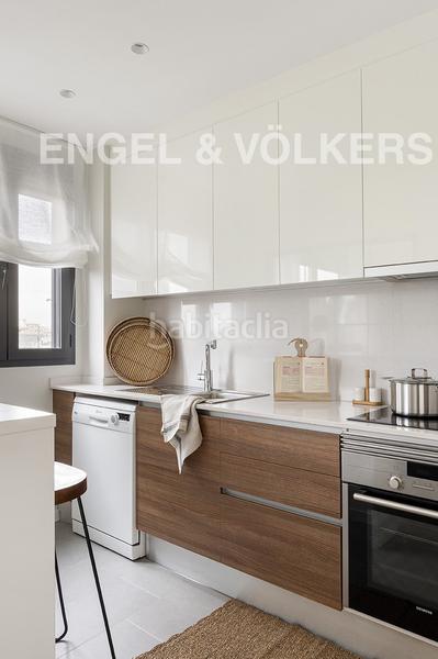 Foto ed5e7110-ab9e-4ba6-8a64-ce2232e947ed. Alquiler apartamento maravilloso piso temporal en poblenou en Barcelona