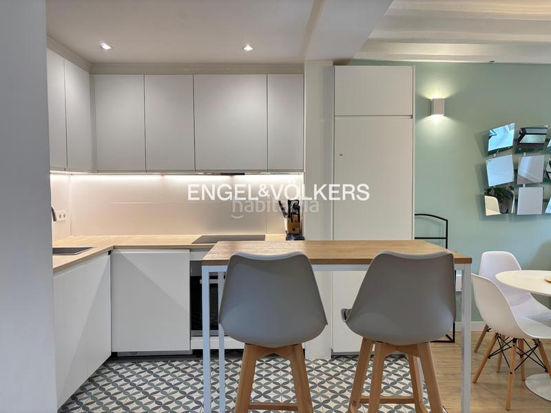 Foto 239a1a1e-1db7-4878-8309-94d078f4242e. Alquiler apartamento precioso apartamento temporal a dos pasos del puerto en Barcelona