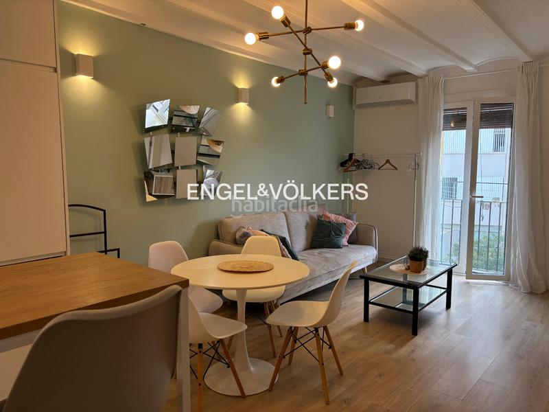 Foto 7c9a0787-f3a5-494a-b3ec-9783ffa31acc. Alquiler apartamento precioso apartamento temporal a dos pasos del puerto en Barcelona