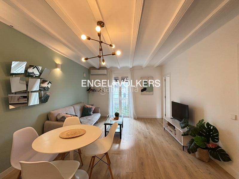 Foto b06afe9f-65cf-47d9-9dc8-2a8e9a95a881. Alquiler apartamento precioso apartamento temporal a dos pasos del puerto en Barcelona
