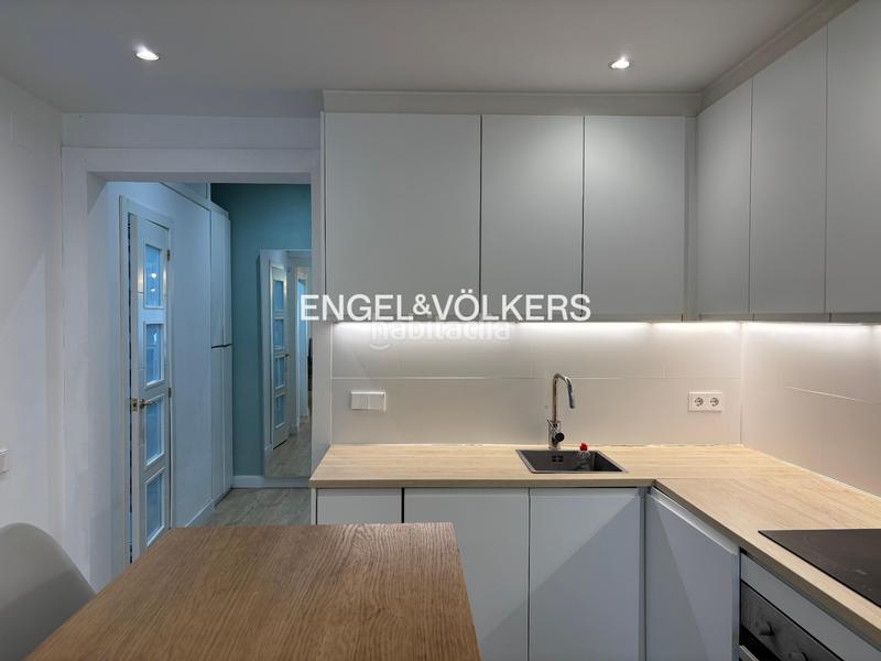 Foto be73610b-5ca3-4bbf-a45c-092c0d67c22c. Alquiler apartamento precioso apartamento temporal a dos pasos del puerto en Barcelona