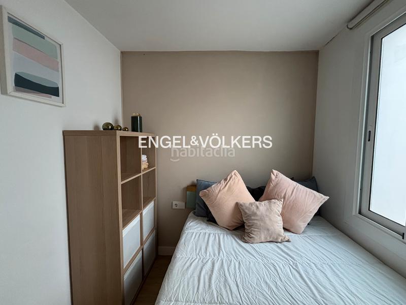 Foto f3fd22c2-af41-40db-bcbb-a171d25e2e35. Alquiler apartamento precioso apartamento temporal a dos pasos del puerto en Barcelona