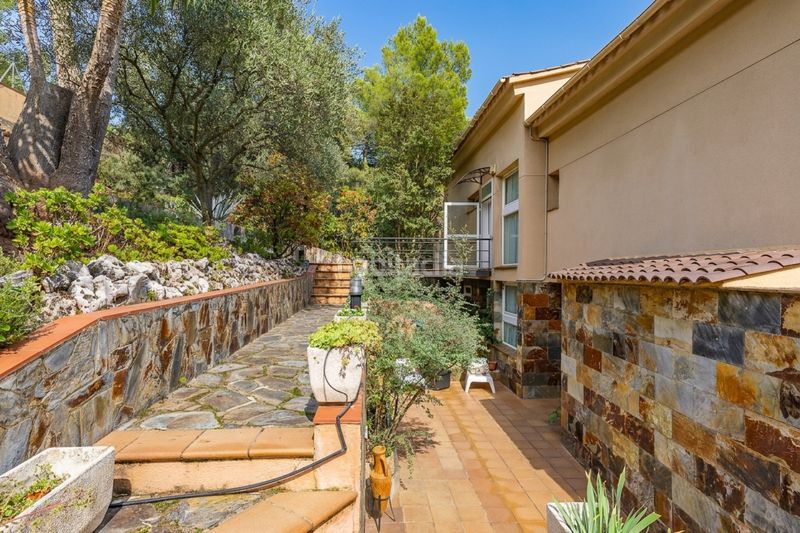 Foto bf55a634-20a7-4131-b5b5-c2e97115ba43. Casa amb calefacció aparcament piscina a Matadepera