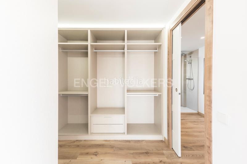 Foto 47c843ac-9498-4b17-9914-65dff09142d5. Rent penthouse with heating parking in Sant Ramon - Maternitat Barcelona