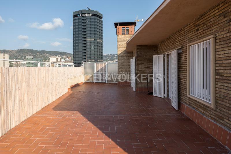 Foto 59d2ed89-b6be-4f3b-8b46-6209085b51ab. Rent penthouse with heating parking in Sant Ramon - Maternitat Barcelona