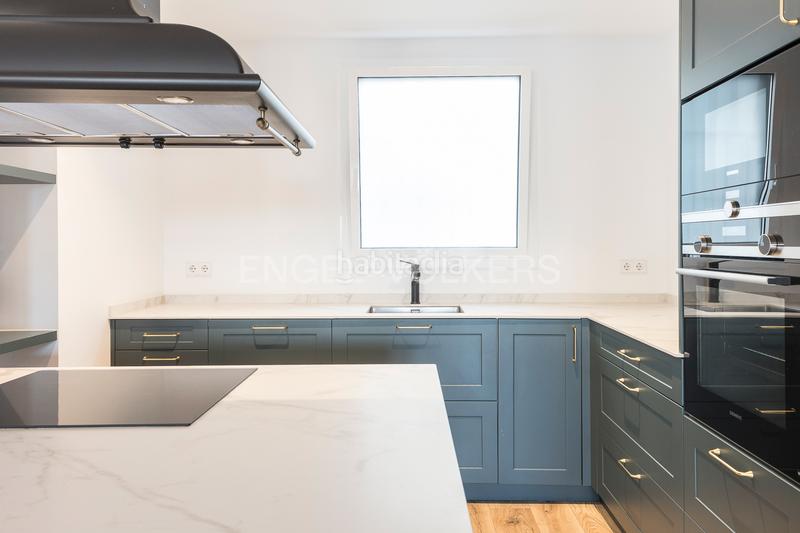 Foto cb6ff996-d41c-46eb-8655-ab5b0dc2962e. Rent penthouse with heating parking in Sant Ramon - Maternitat Barcelona
