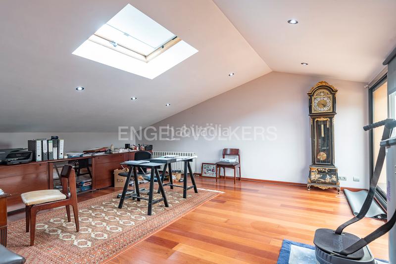 Foto 5787e382-1b3c-4b91-8437-cfe072f5bb7b. Casa amb calefacció aparcament piscina a Montalnou - Milans del Bosc Sant Vicenç de Montalt