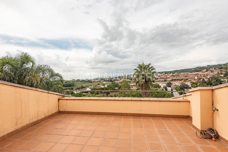 Foto 6a8c7980-478d-4511-afe9-b0cdee845f78. Casa amb calefacció aparcament piscina a Montalnou - Milans del Bosc Sant Vicenç de Montalt