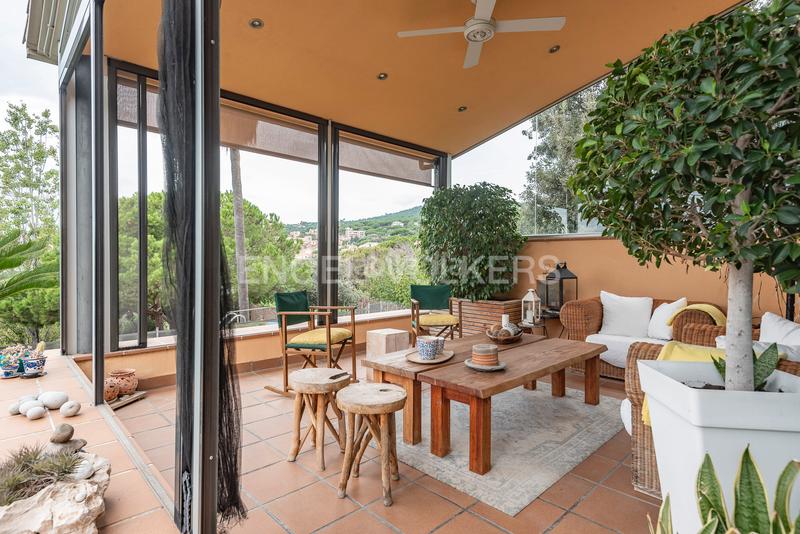 Foto 70e3cd79-cfc7-461e-a2ee-59ce80876d10. Casa amb calefacció aparcament piscina a Montalnou - Milans del Bosc Sant Vicenç de Montalt