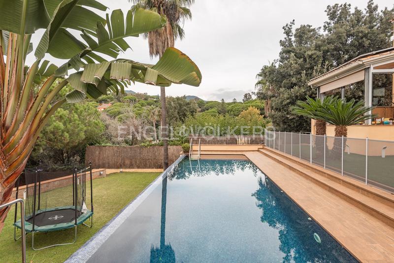 Foto 81e470cc-2a86-4135-9c24-7ec37f51a16c. Casa amb calefacció aparcament piscina a Montalnou - Milans del Bosc Sant Vicenç de Montalt