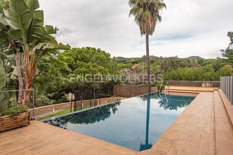 Foto 9f74cbd2-2814-466a-a1c2-da8bc93b001c. Casa amb calefacció aparcament piscina a Montalnou - Milans del Bosc Sant Vicenç de Montalt