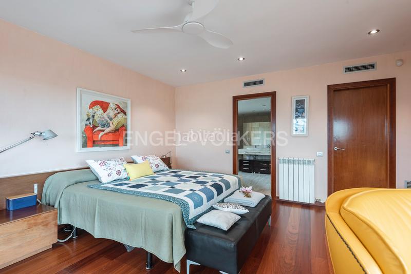 Foto b34daae5-8ca9-4ffe-bc1d-64f45fe934c1. Casa amb calefacció aparcament piscina a Montalnou - Milans del Bosc Sant Vicenç de Montalt